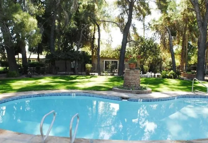 Hotel Smoketree And Bungalows